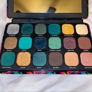 Makeup Revolution Chilled Palette